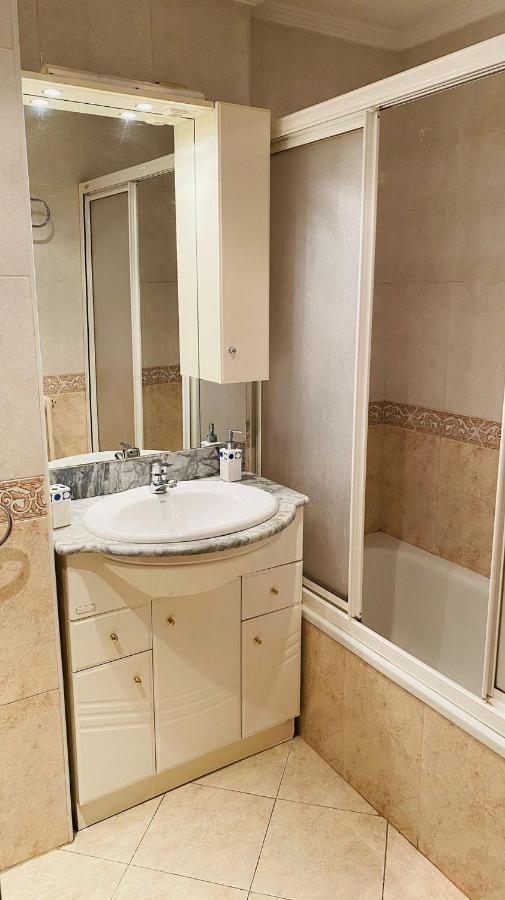 Piso 3 Habitaciones Al Lado Del Auditorio Y A 5 Min De Oviedo Centro 外观 照片