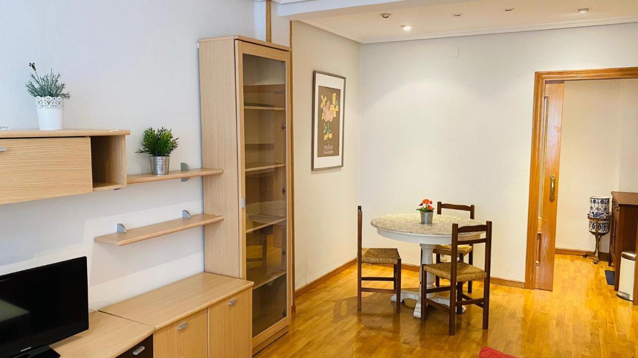 Piso 3 Habitaciones Al Lado Del Auditorio Y A 5 Min De Oviedo Centro 外观 照片